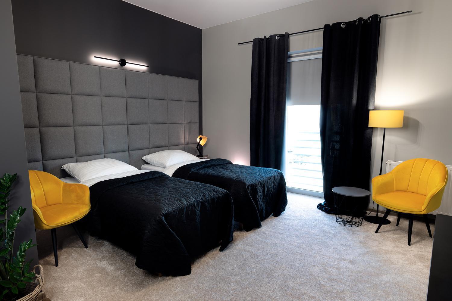 Gostyń Hotel Absolwent מראה חיצוני תמונה