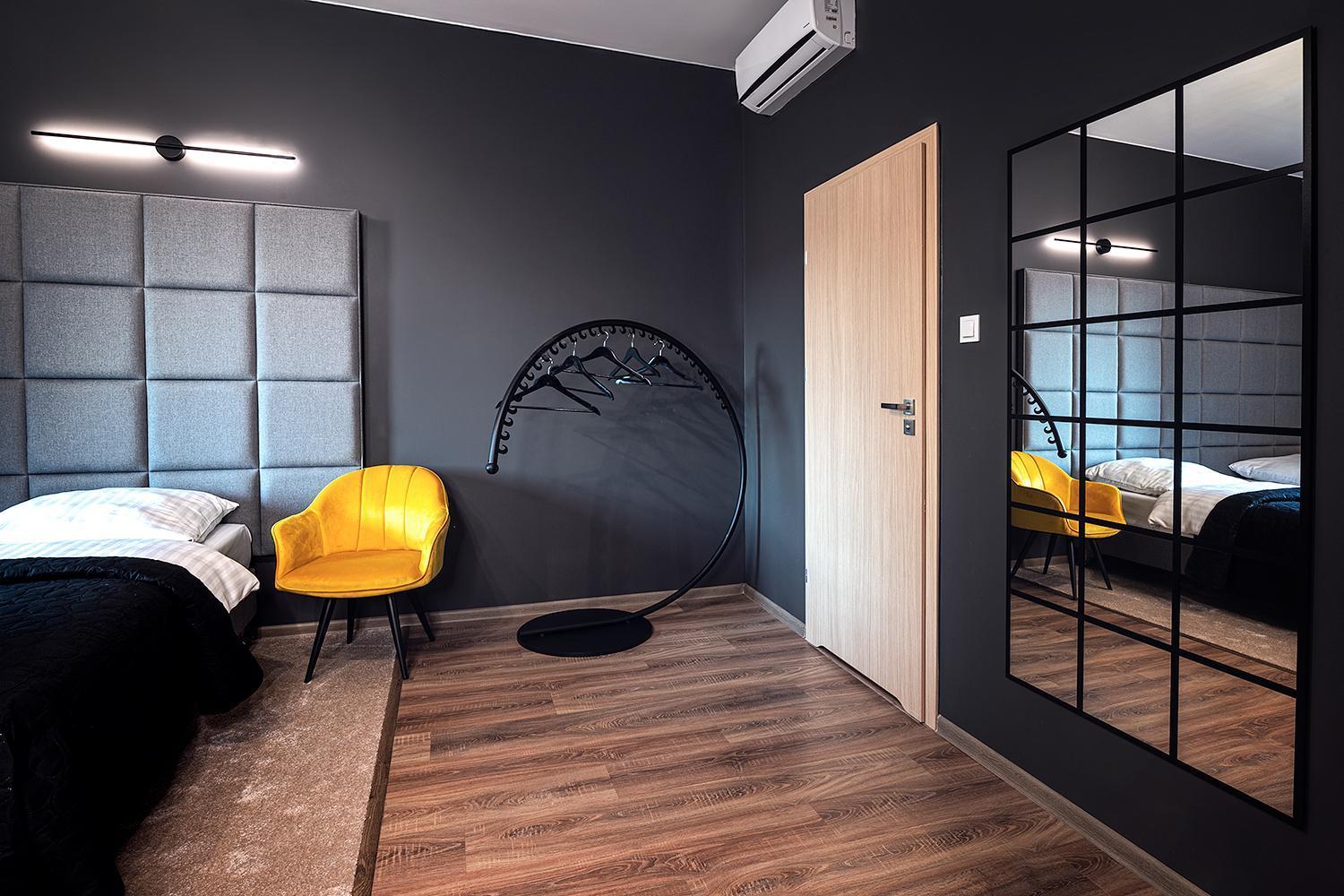 Gostyń Hotel Absolwent מראה חיצוני תמונה