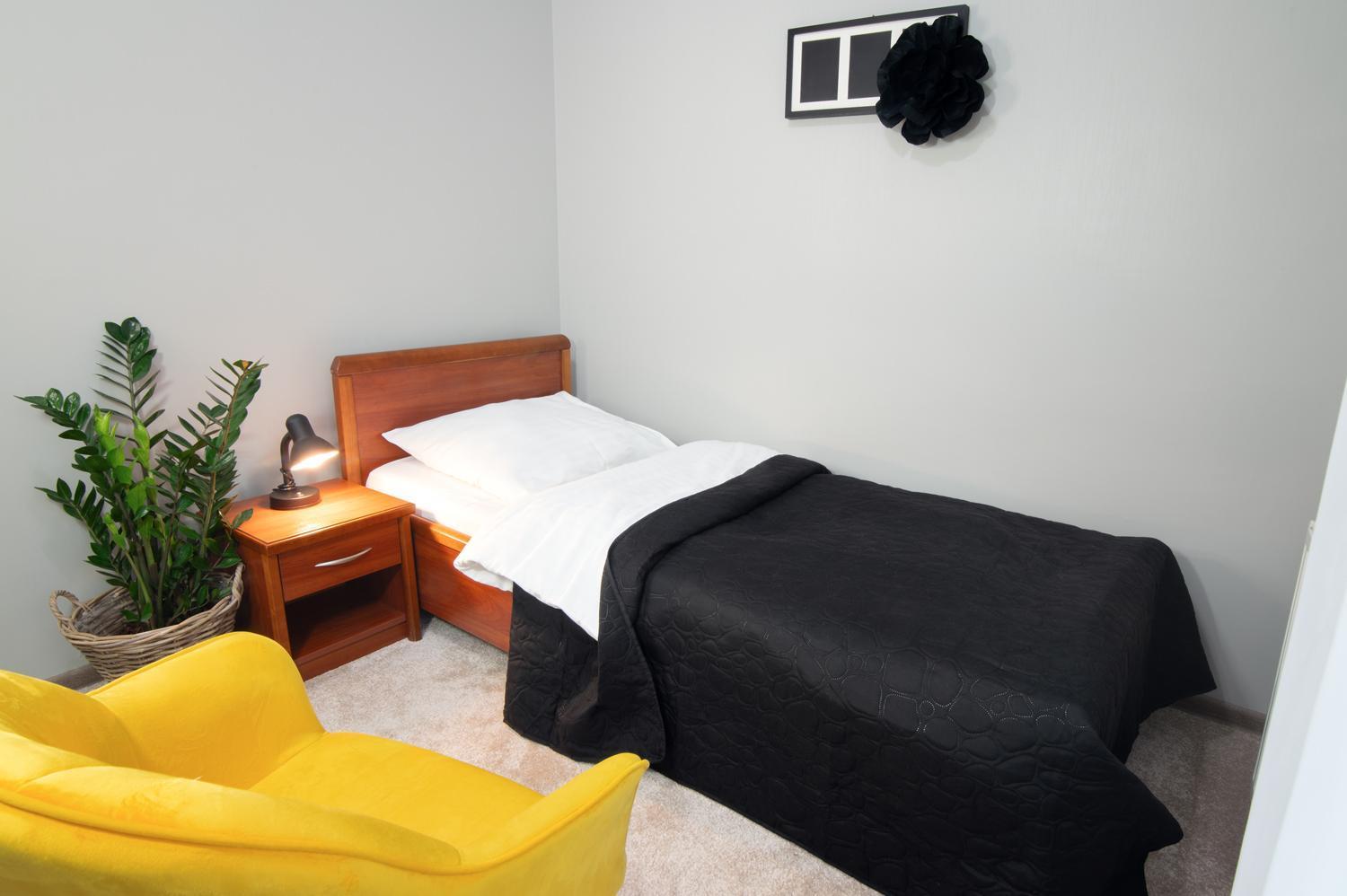 Gostyń Hotel Absolwent מראה חיצוני תמונה