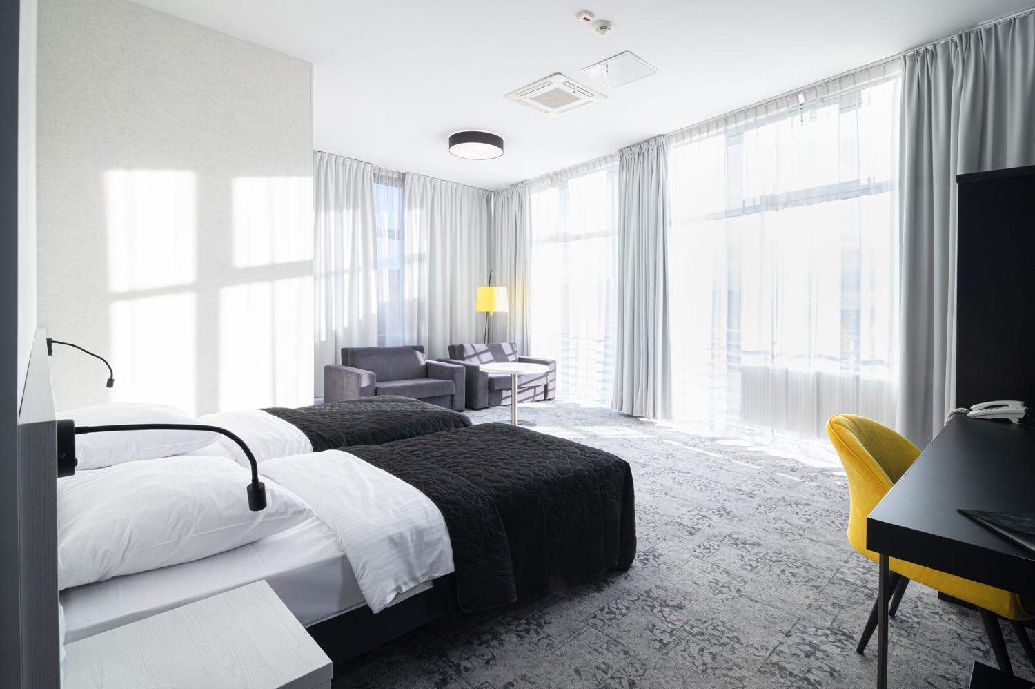 Gostyń Hotel Absolwent מראה חיצוני תמונה