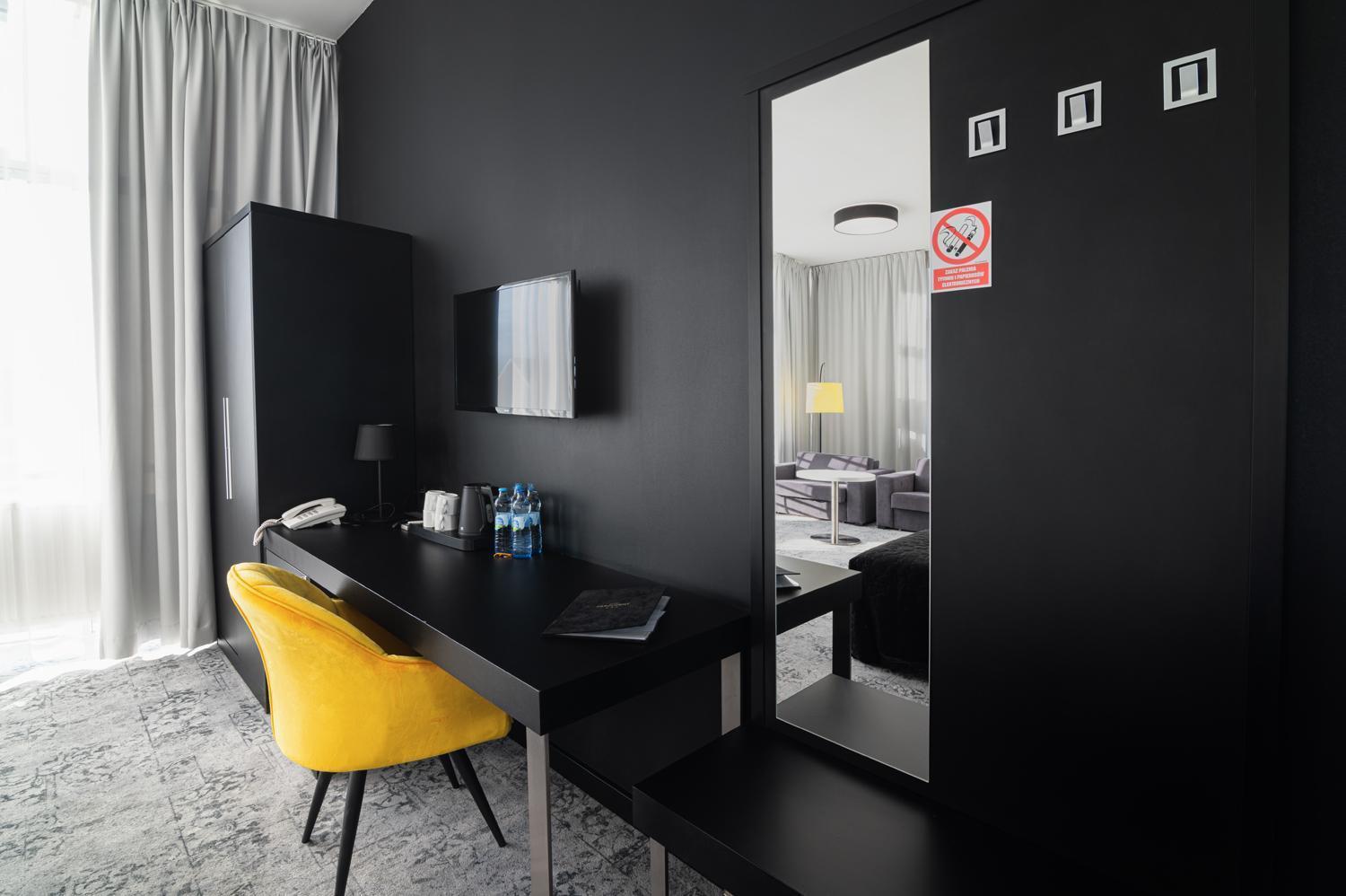 Gostyń Hotel Absolwent מראה חיצוני תמונה