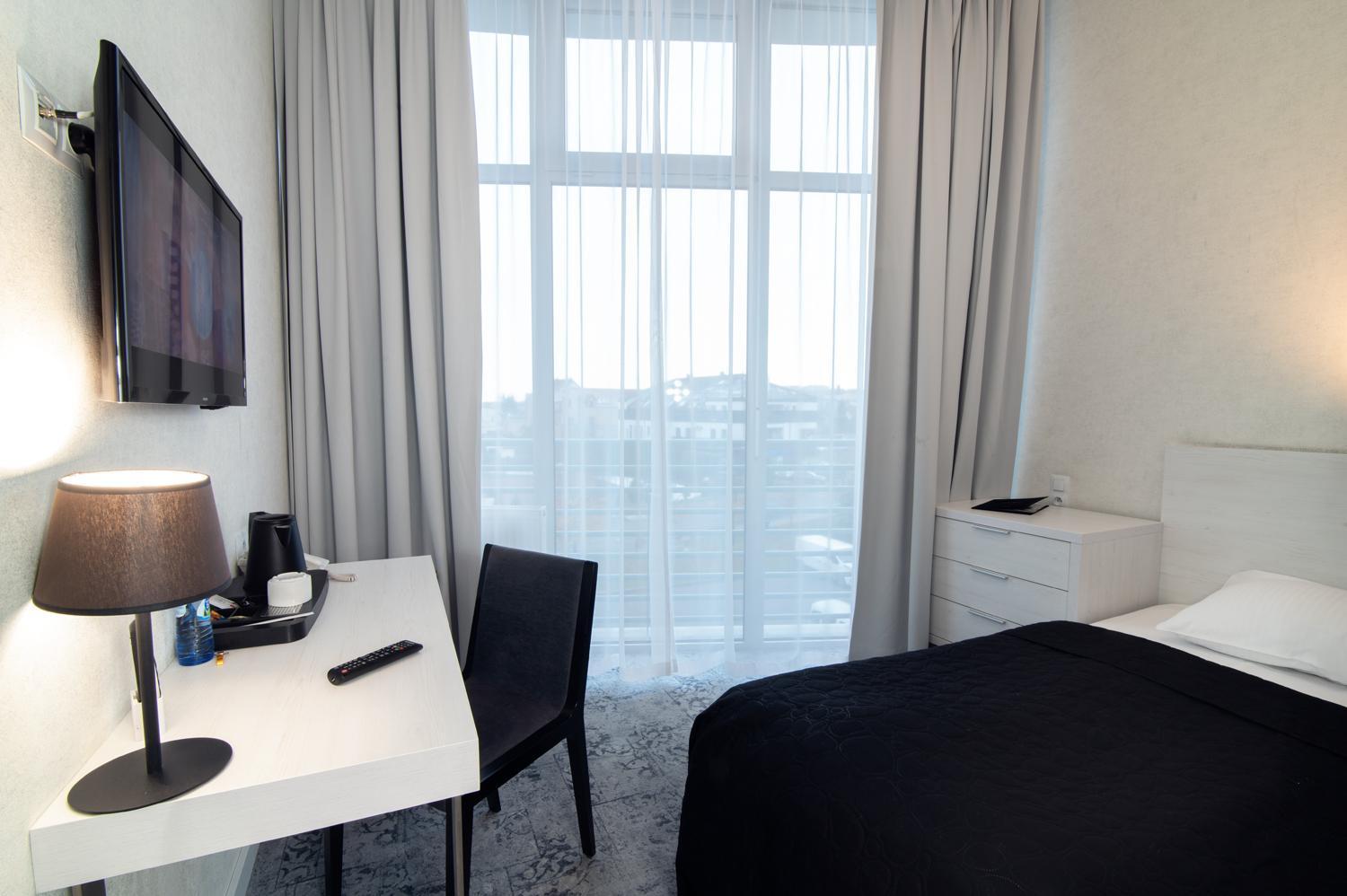 Gostyń Hotel Absolwent מראה חיצוני תמונה
